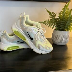 Nike Air 200 Women's White and Light Green Sneakers